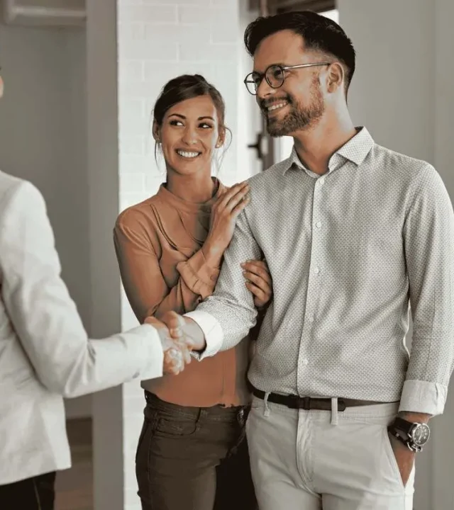 Property management professional coordinating tenant and rental responsibilities in Edmonton, AB. Property management Near me